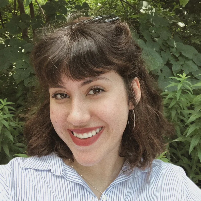 Giovanna Ramos in the portrait published on her own website.